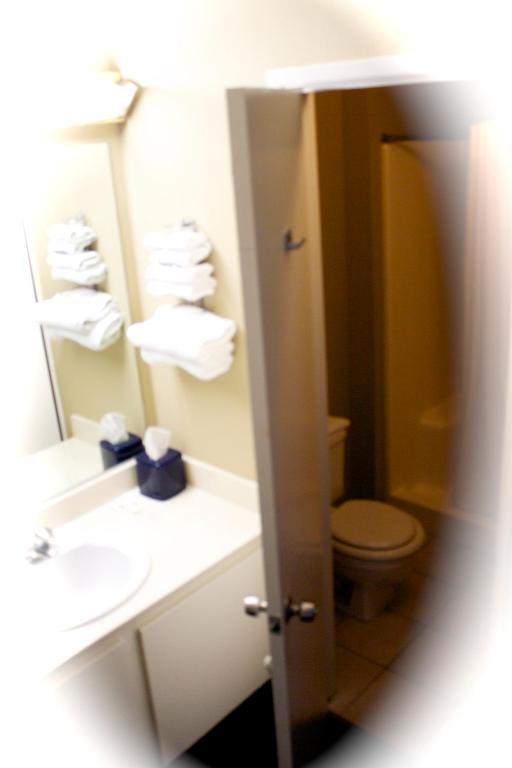 Holland Inn And Suites Taft Bilik gambar